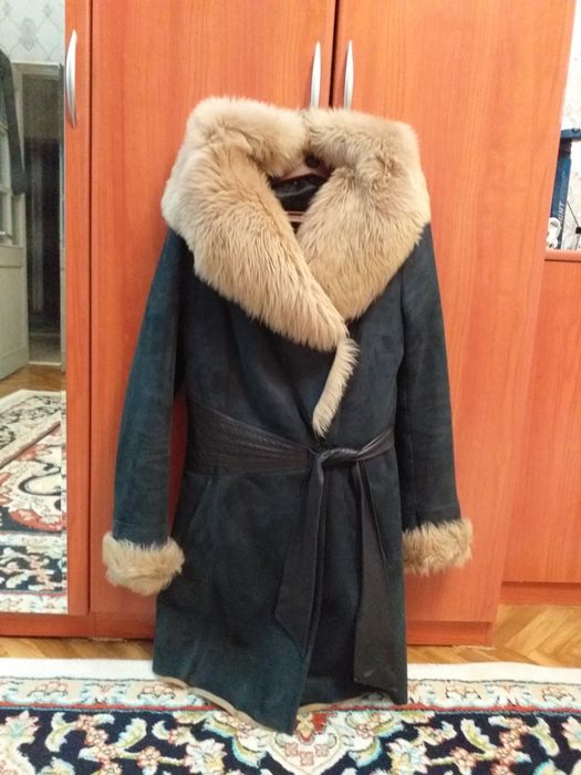 Продаётся женская дублёнка.