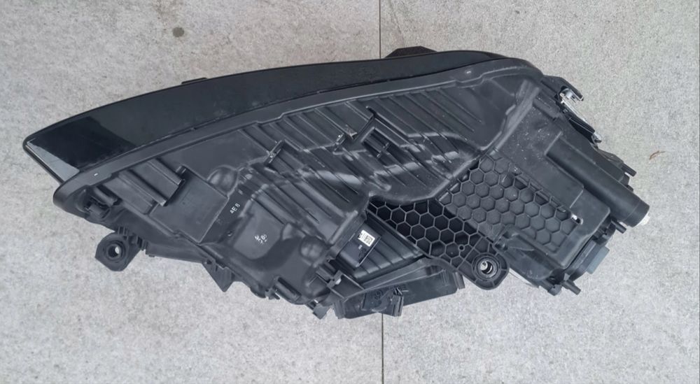 Ляв фар Фолксваге Туарег VW TOUAREG III FULL LED VW TOUAREG III 761941081  FULL LED