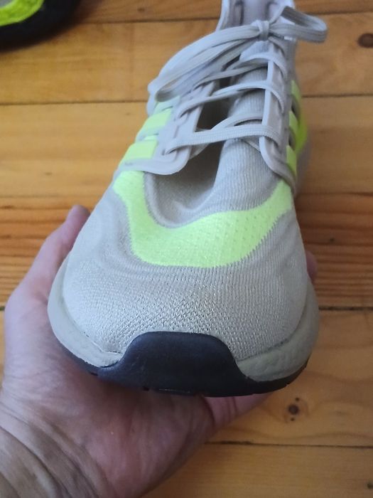 Маратонки ADIDAS Bost
