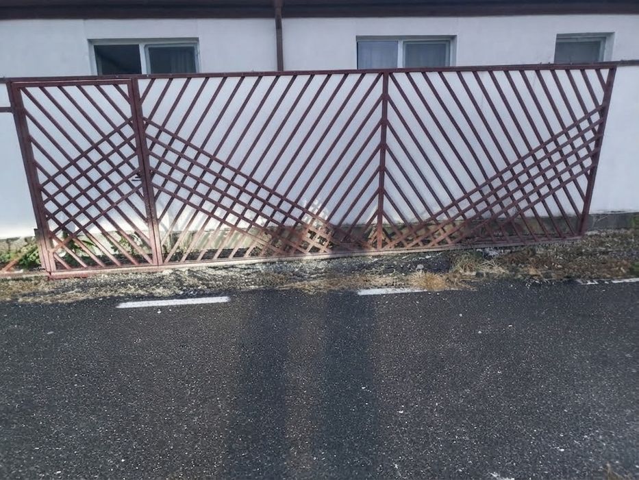 Poarta si motor pentru automatizare