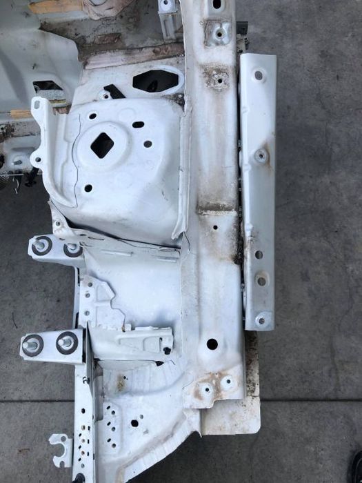 semi aripa stanga   2.0 d d5204t3 volvo xc60 2010-2014