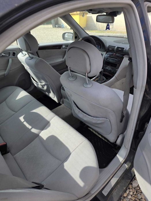 Mercedes c220 2004