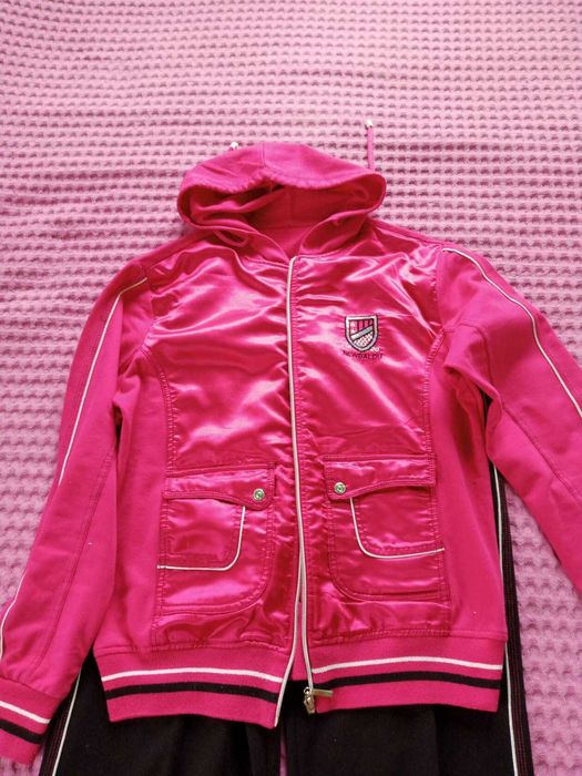 костюмы  для девушек