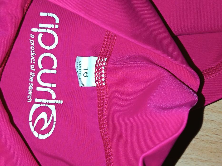 Tricou pentru înot