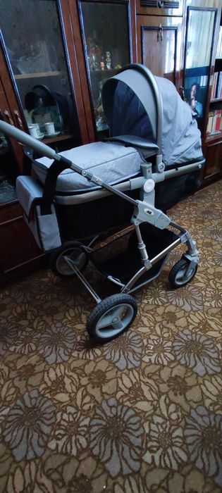 Продам коляску в хорошем состоянии