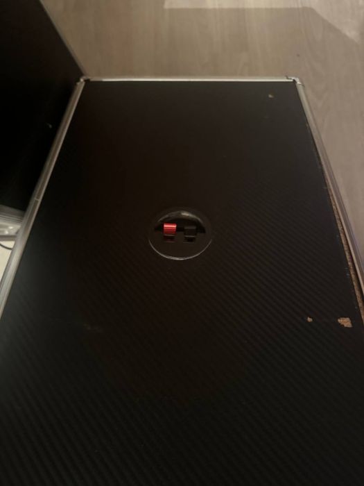 Две колонки с антеной