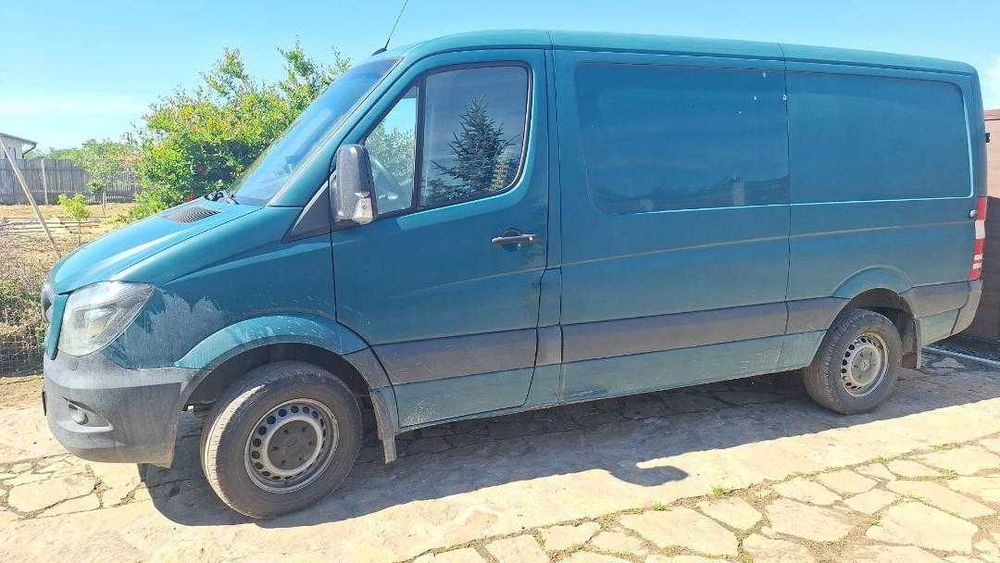 Mercedes Sprinter Autoutilitara-2017-inscriere in Romania May 2026, plus 4 anvelope - Euro 14.900