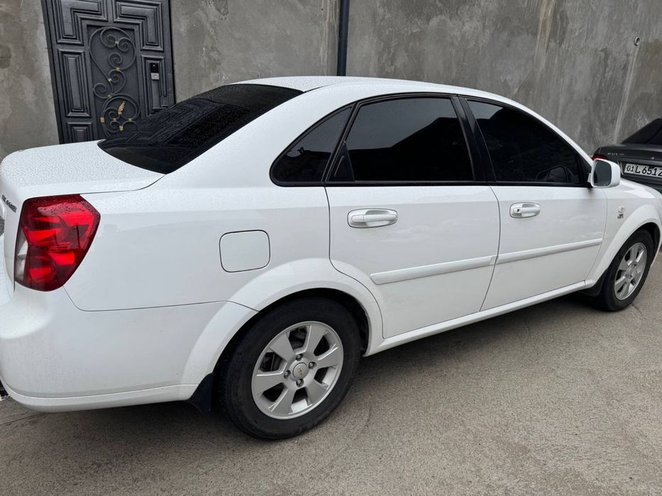 Lacetti arenda ideal