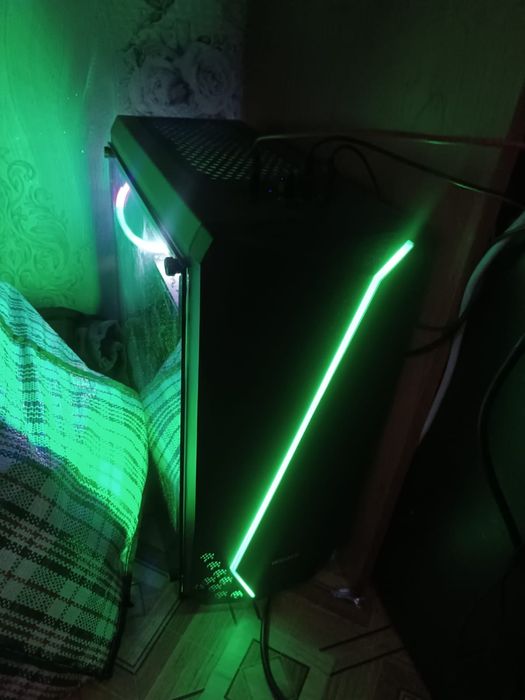 Продам средне игровой комп/пк