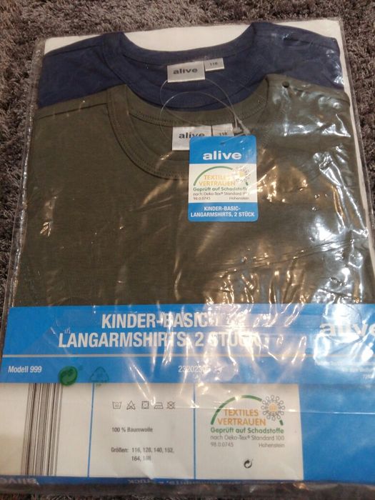 Vând 3 seturi bluze 116