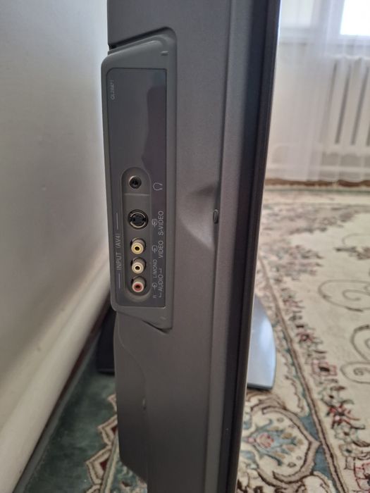 Продам телевизор Hitachi
