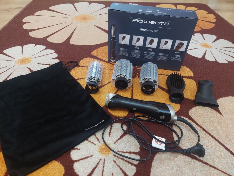 Въртяща се четка за коса Rowenta