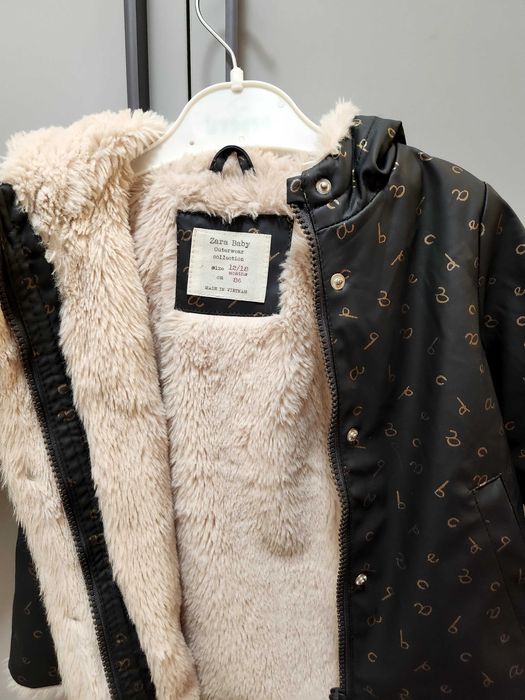 Куртка (дождевик) ZARA 86 размер