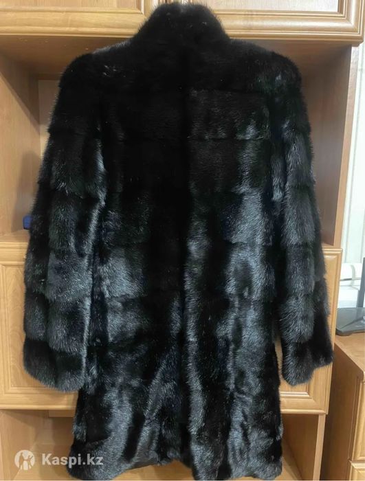 Продам норковую шубу