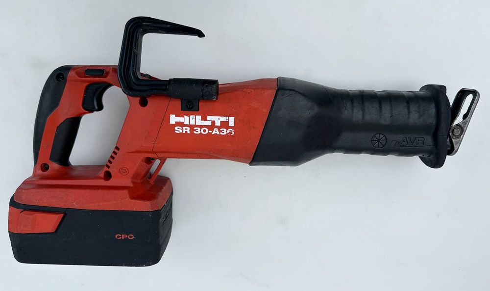 Hilti SR 30-A36 - Мощен безчетков двускоростен саблен трион 2x36V 5.2A