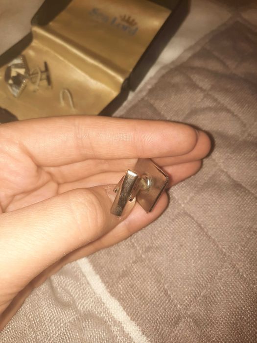 Продам новые запонки