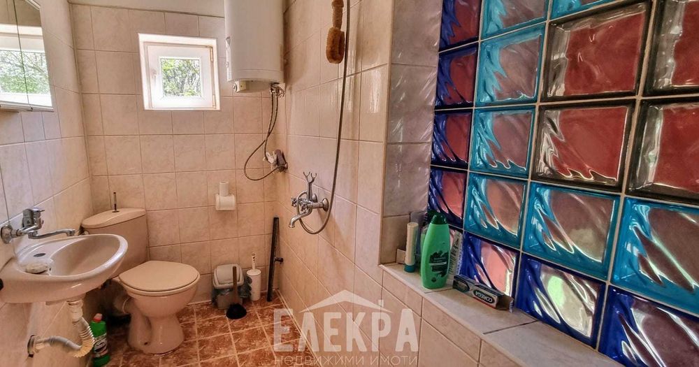 Продава се Къща в Варна, Център - 140 кв.м за 328 €/кв.м - Снимка #4