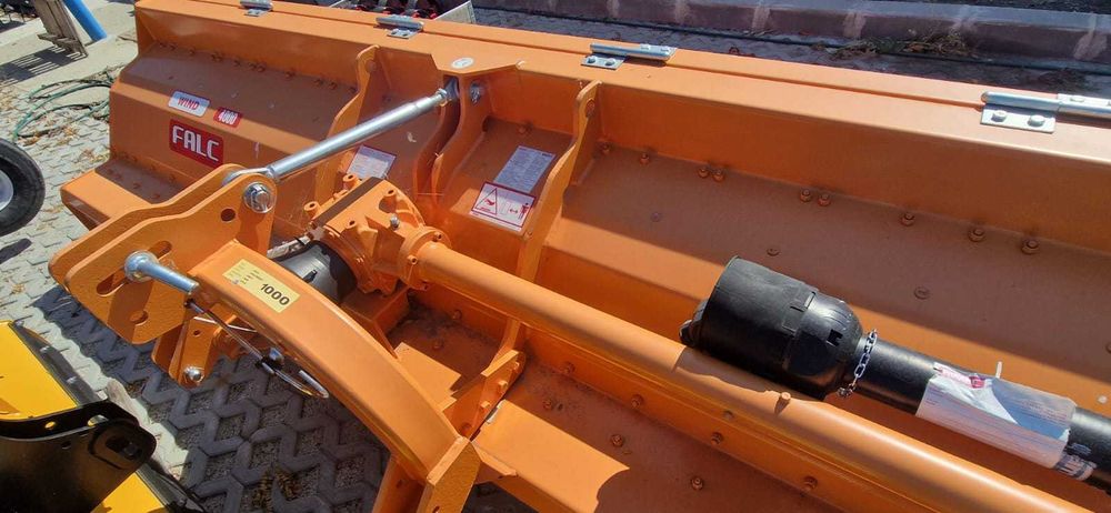 Tocatoare resturi vegetale Falc WIND 4000