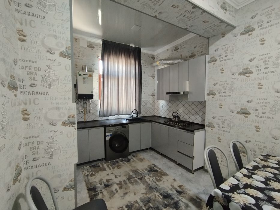 Сдается 3-х комнатная квартира на первом этаже