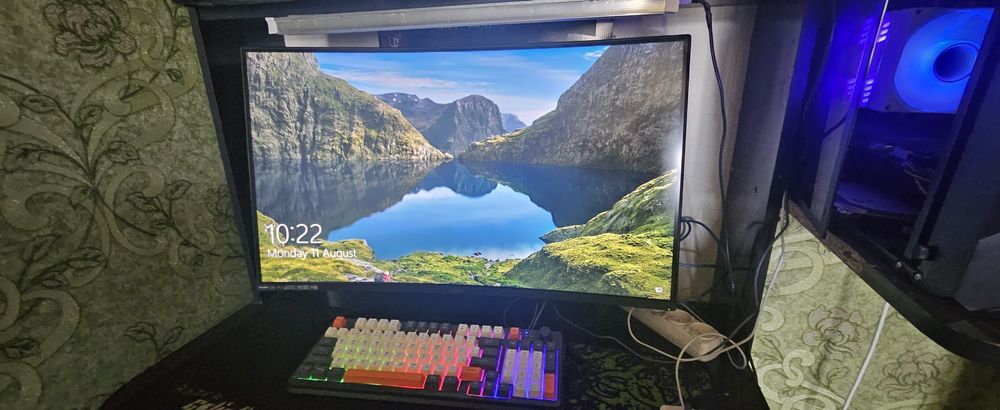 Монитор 32  дюм. Rulls 165 hz