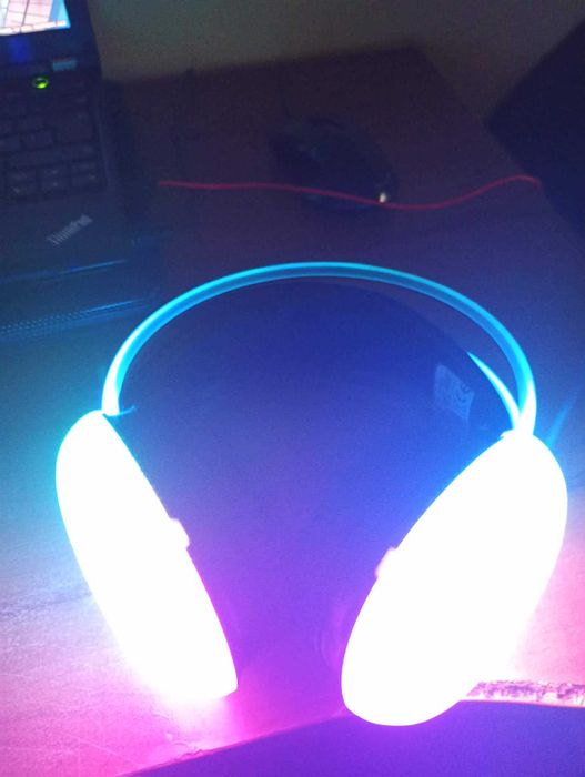 Геймърски без жични слушалки RGB светлини