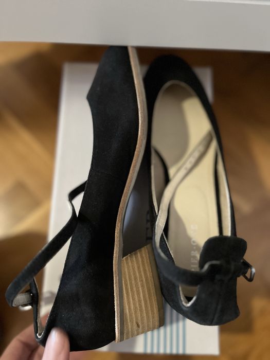 Боти Bronx и балеринки Pier One