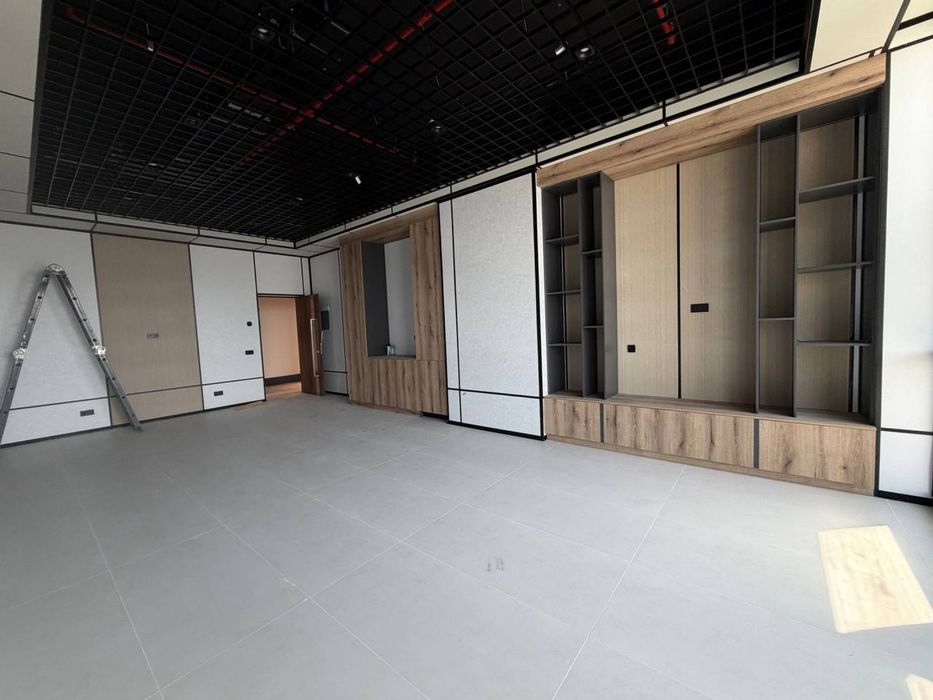 Продам Нежилое помещение ЖК Piramit Tower