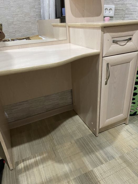 Туалетный столик