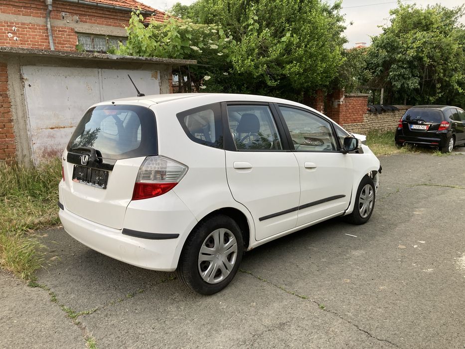Honda Jazz Хонда Джаз 1.4 бензин