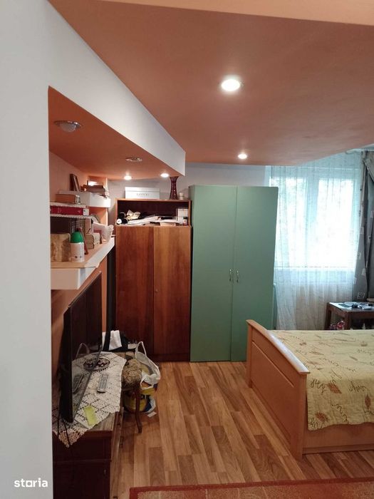 Vând apartament cu 4 camere , amenajat lux , Str. Ady Endre