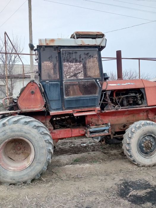 ВТ 150 ишга тайёр ҳолатдаги трактор