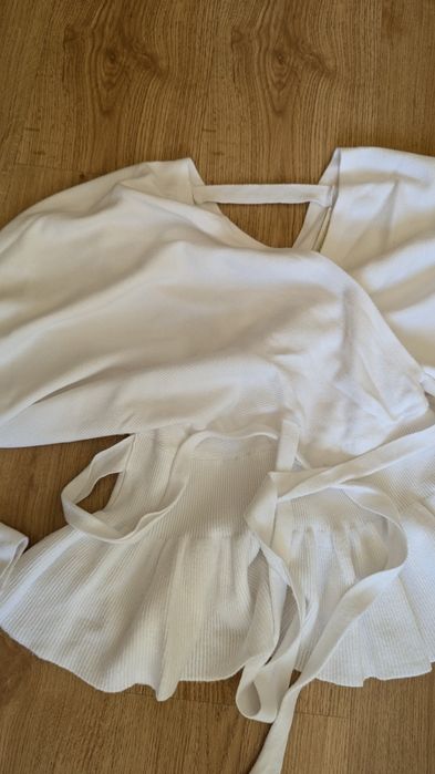 Дамска бяла блуза