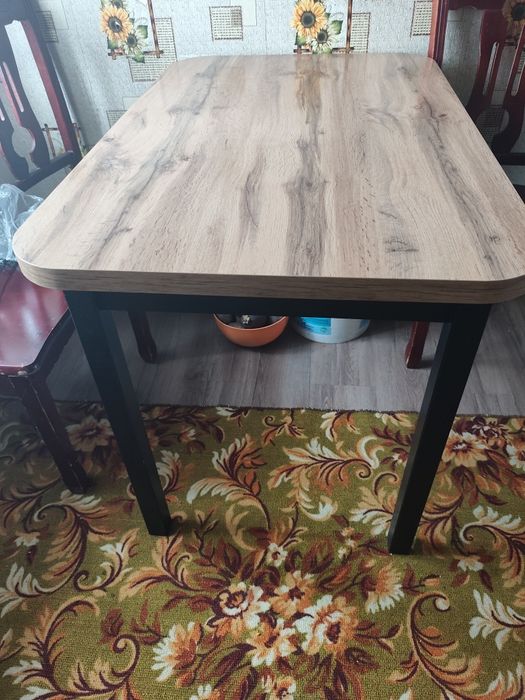 Продам стол 110*70