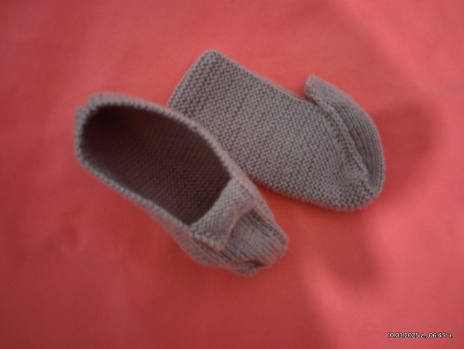 Домашно плетени вълнени чорапи