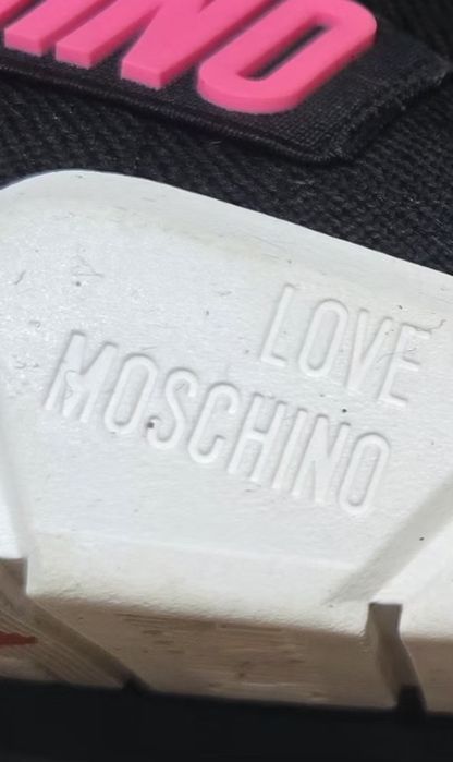 Moschino боти номер 38