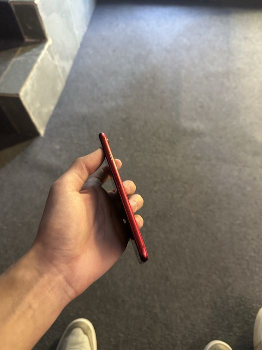 продам срочно iPhone SE2020