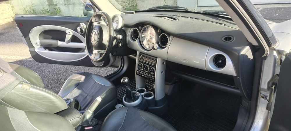 Mini Cooper R50 an 2002