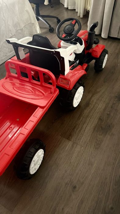 Продам детский трактор