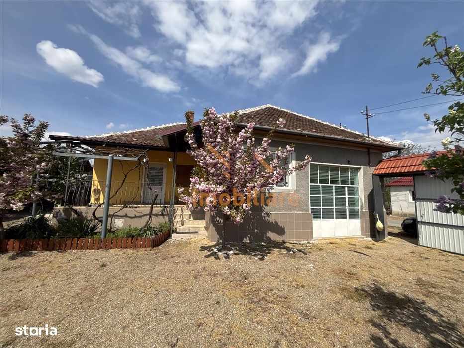 Comuna Chesa | 2 Case | Teren 5.526 Mp | Dublu Front | Bihor