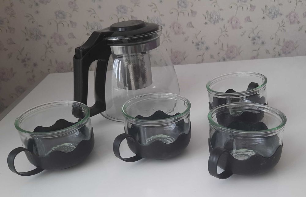 Продам новый чайный сервиз