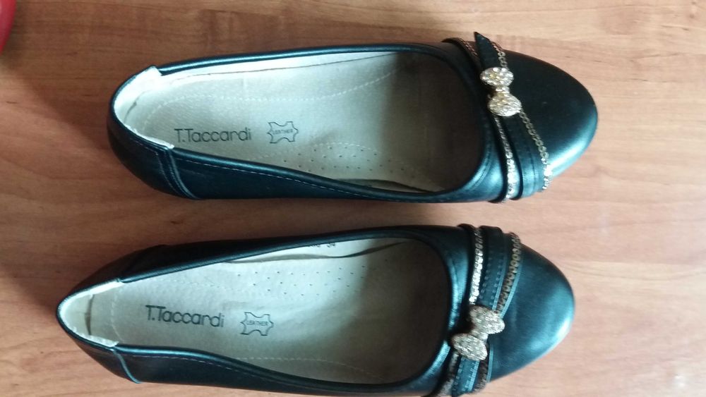 Распродажа обуви для девочки