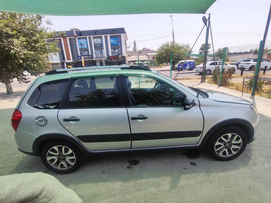 Продается лада гранта кросс полный фул,2020г пробег 58000, 1,6-106л.с