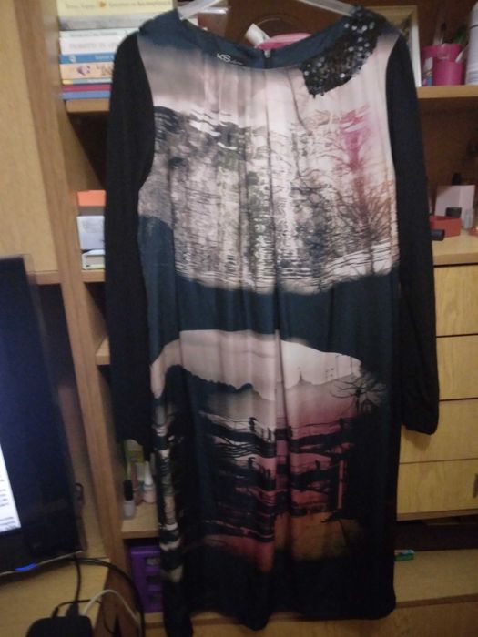 Рокля рисуван сатен