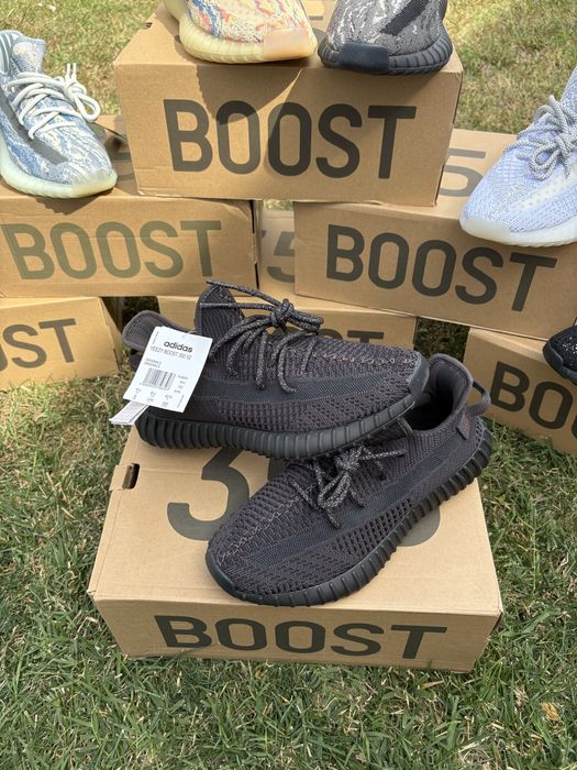 Yeezy Boost 350 V2 Static Black marimea 42,5