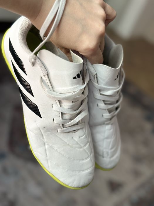 Оригинальные футзалки Adidas