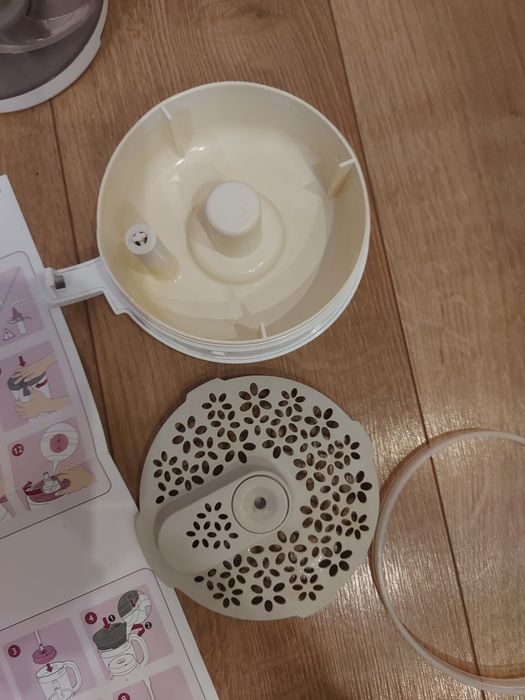 Уред за бебешки пюрета , готвене на пара Philips Avent 4в1