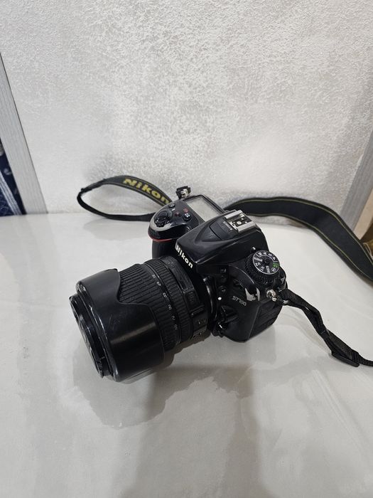 Fotoapparat D7100