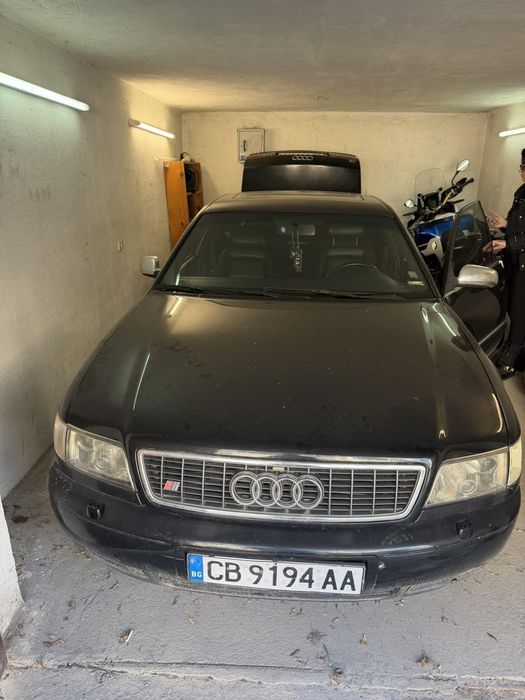 Audi S8 автоматик