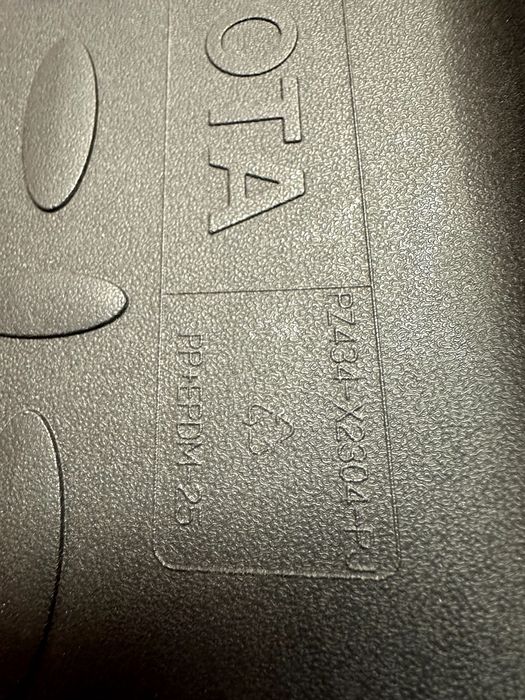 Стелка за багажник Toyota RAV4 2013+ EU с пълноразмерна резервна гума