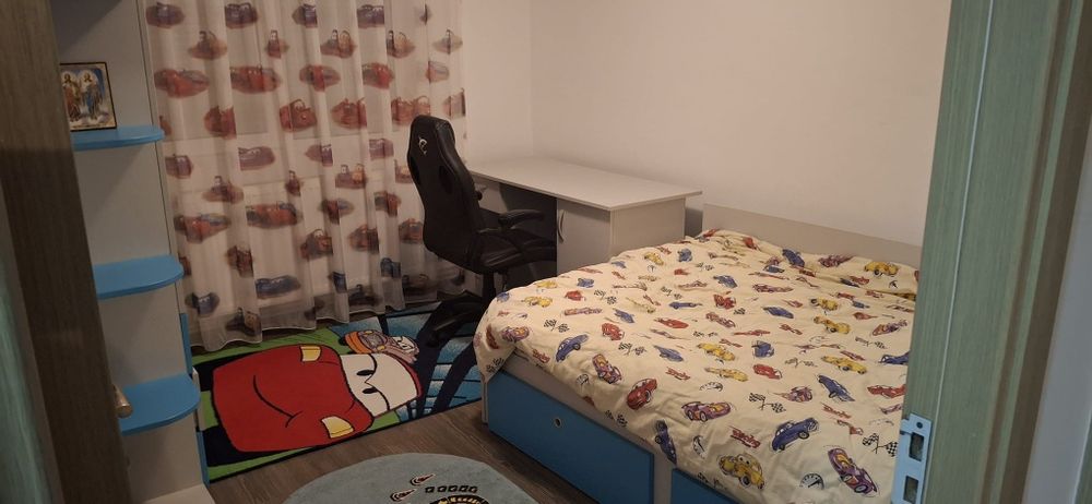 Apartament 4 camere , Targoviște , Micro 3